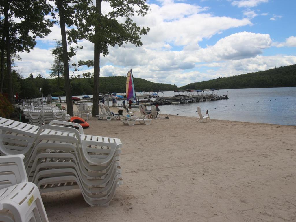Beautiful Lake Harmony Townhouse At Big Boulder Lake And Ski Area Zewnętrze zdjęcie